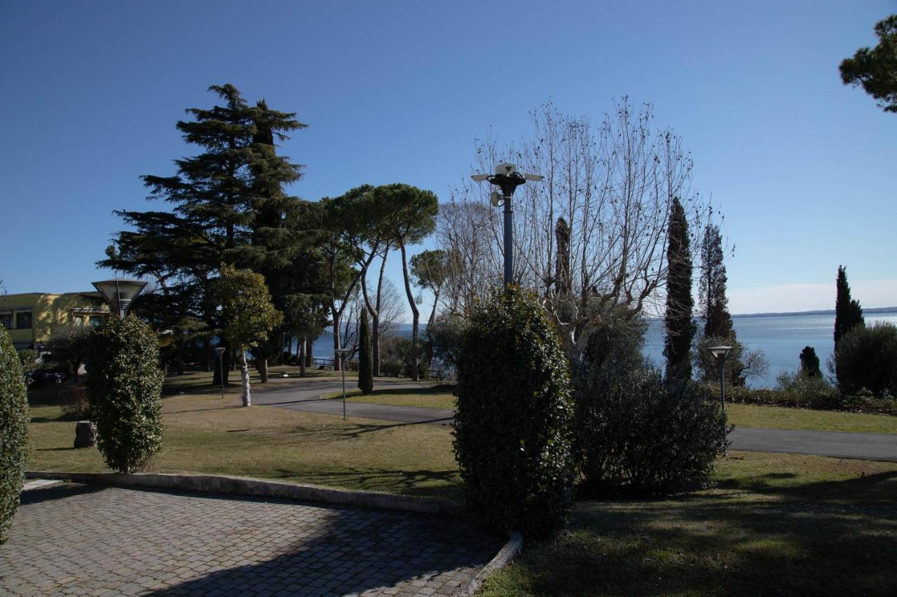 Lato Soleggiato @Gardazzurro Leilighet Padenghe sul Garda Eksteriør bilde