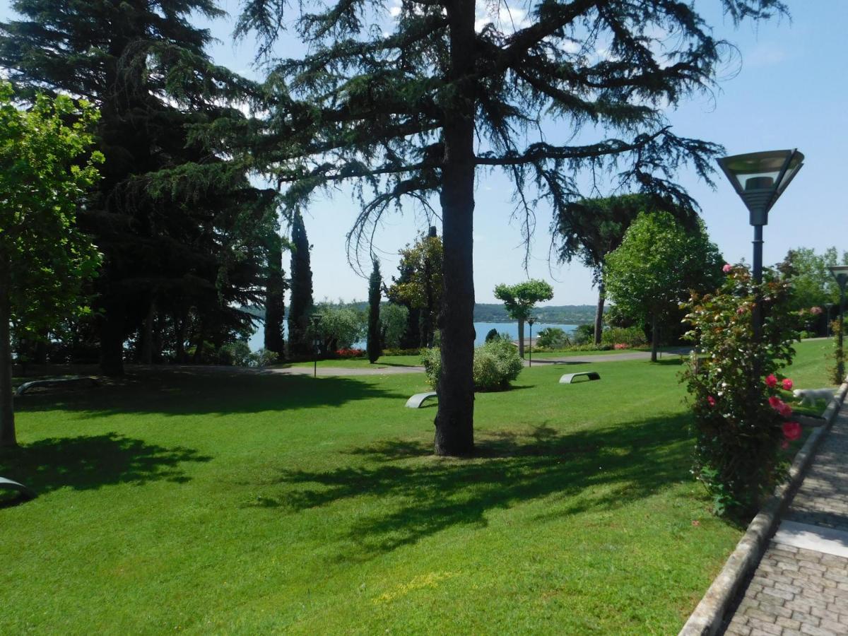 Lato Soleggiato @Gardazzurro Leilighet Padenghe sul Garda Eksteriør bilde