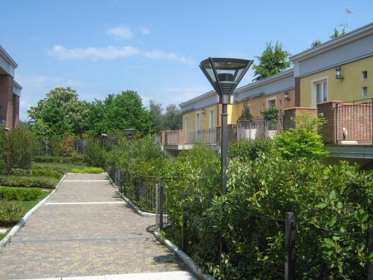 Lato Soleggiato @Gardazzurro Leilighet Padenghe sul Garda Eksteriør bilde